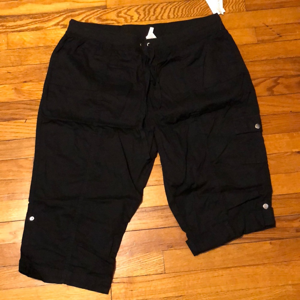 Black Capris